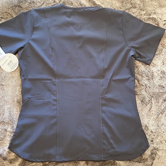 Scrub top - Picture 2 of 3